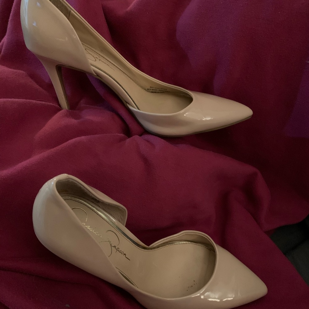 Jessica Simpson Nude Heels!